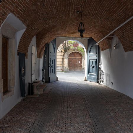 Magister Seven Bed & Breakfast Sibiu Ngoại thất bức ảnh