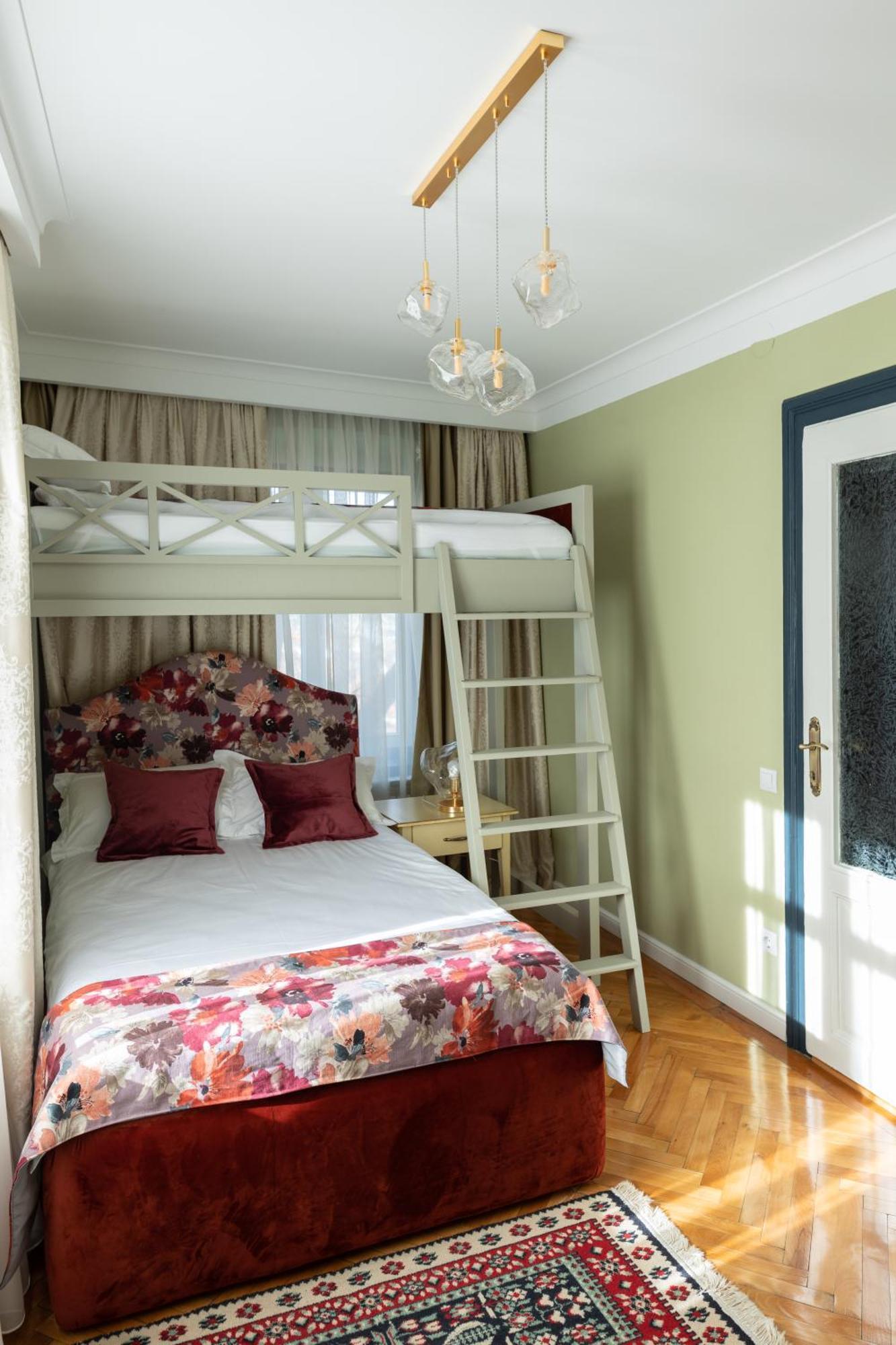 Magister Seven Bed & Breakfast Sibiu Ngoại thất bức ảnh