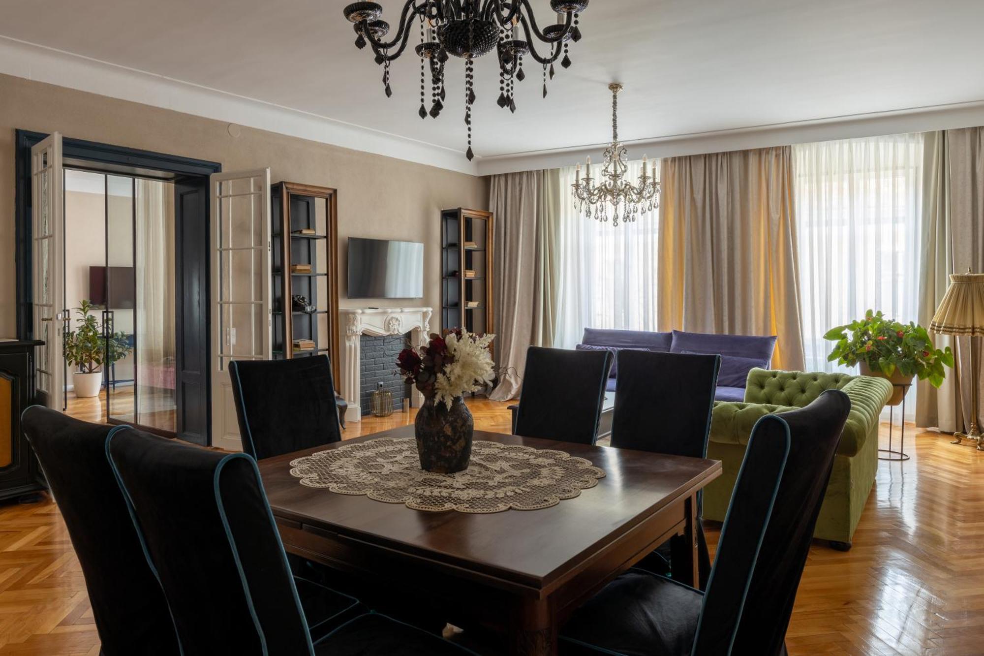 Magister Seven Bed & Breakfast Sibiu Ngoại thất bức ảnh